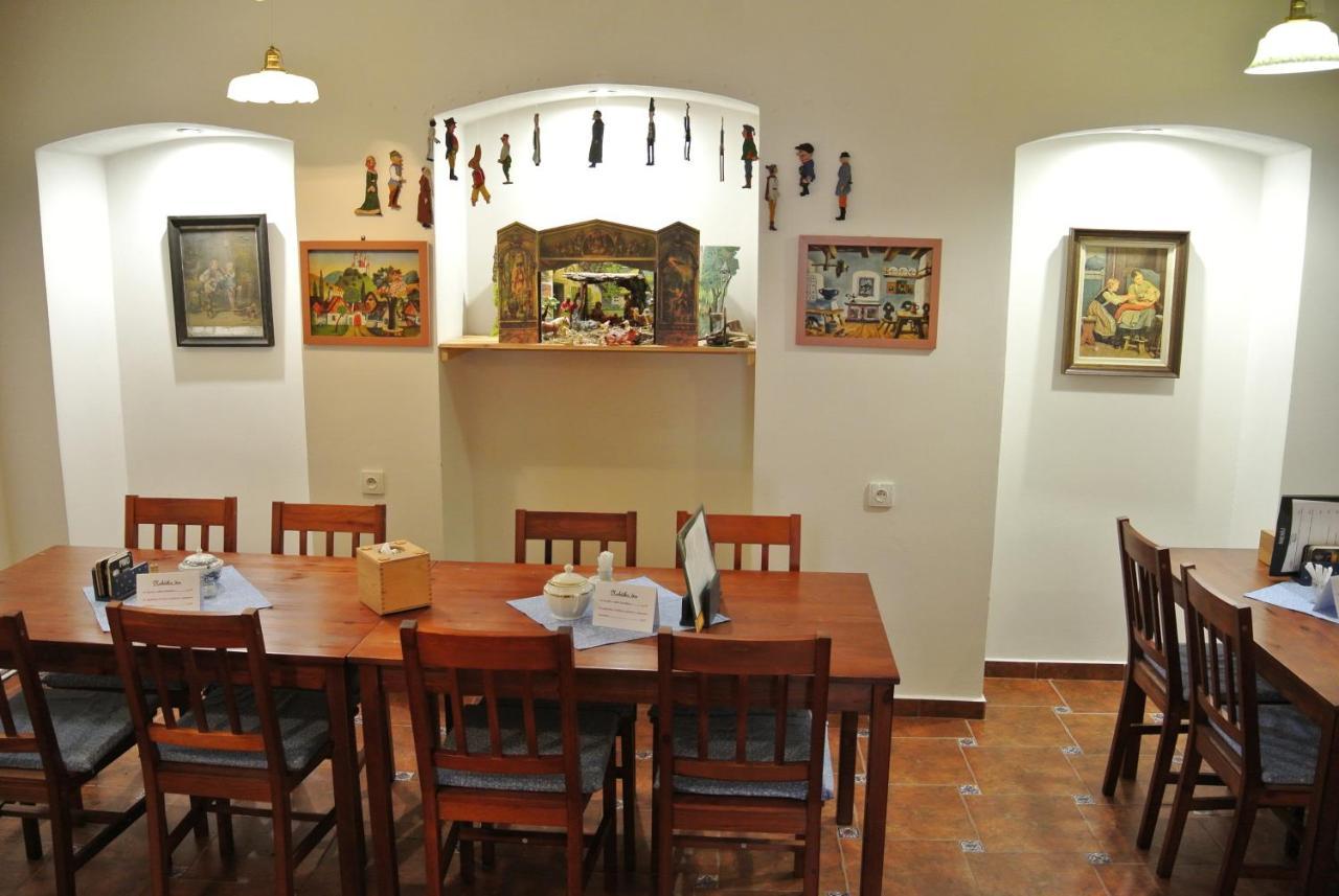 Restaurace A Penzion Ubrousku Prostri Se Nová Bystřice Exterior foto